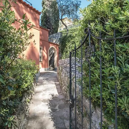 Vakantiehuis La Casa Rossa Sant'Ambrogio (Liguria)